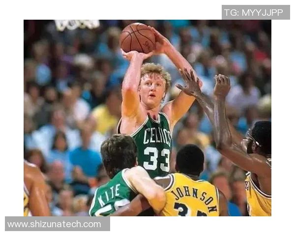 杜兰特与拉里伯德的巅峰对决:时代巨星的篮球传奇与风格碰撞 杜兰特与拉里伯德的巅峰对决:时代巨星的篮球传奇与风格碰撞